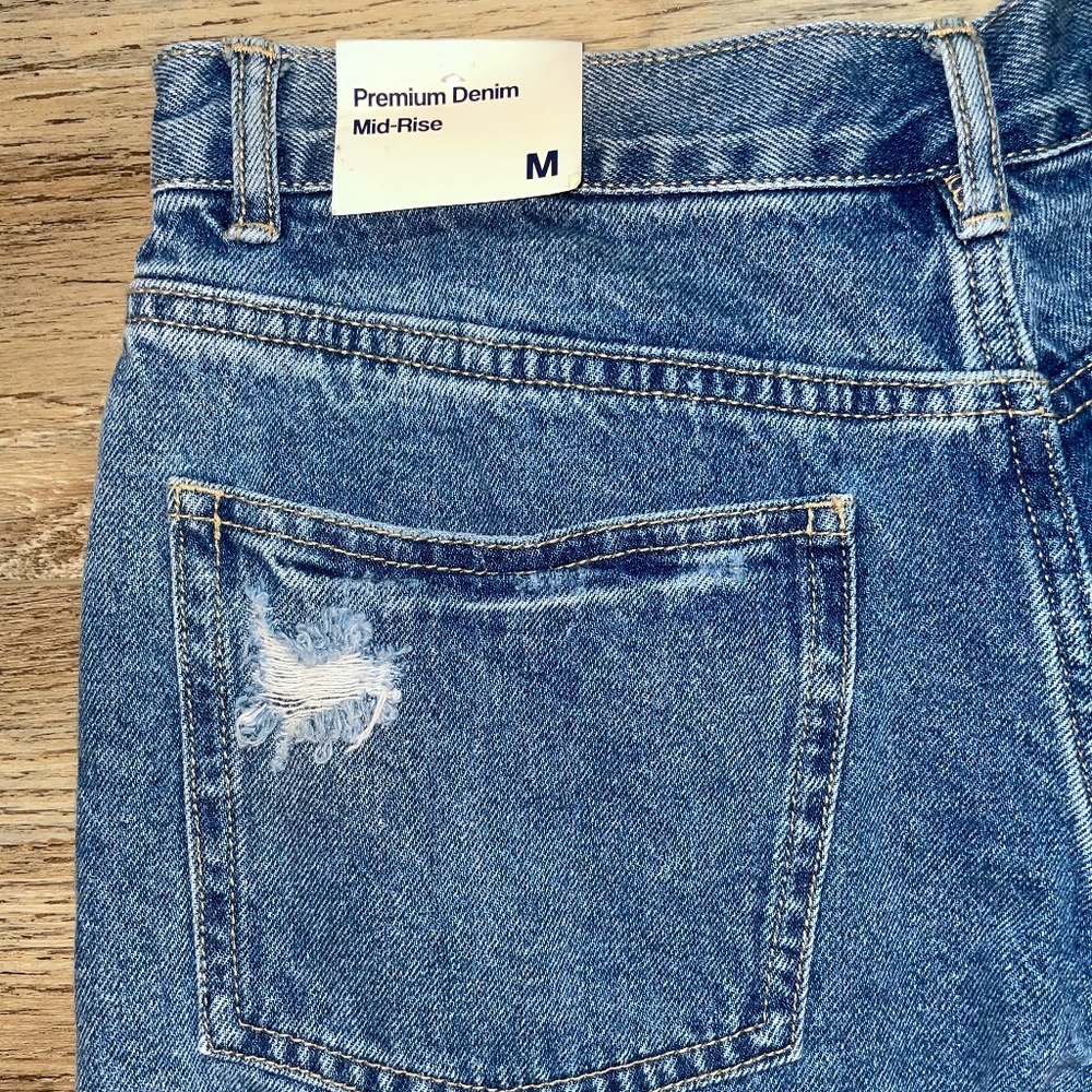 Love Tree distressed Denim Shorts-Distressed🤩 NWT - Picture 3 of 11